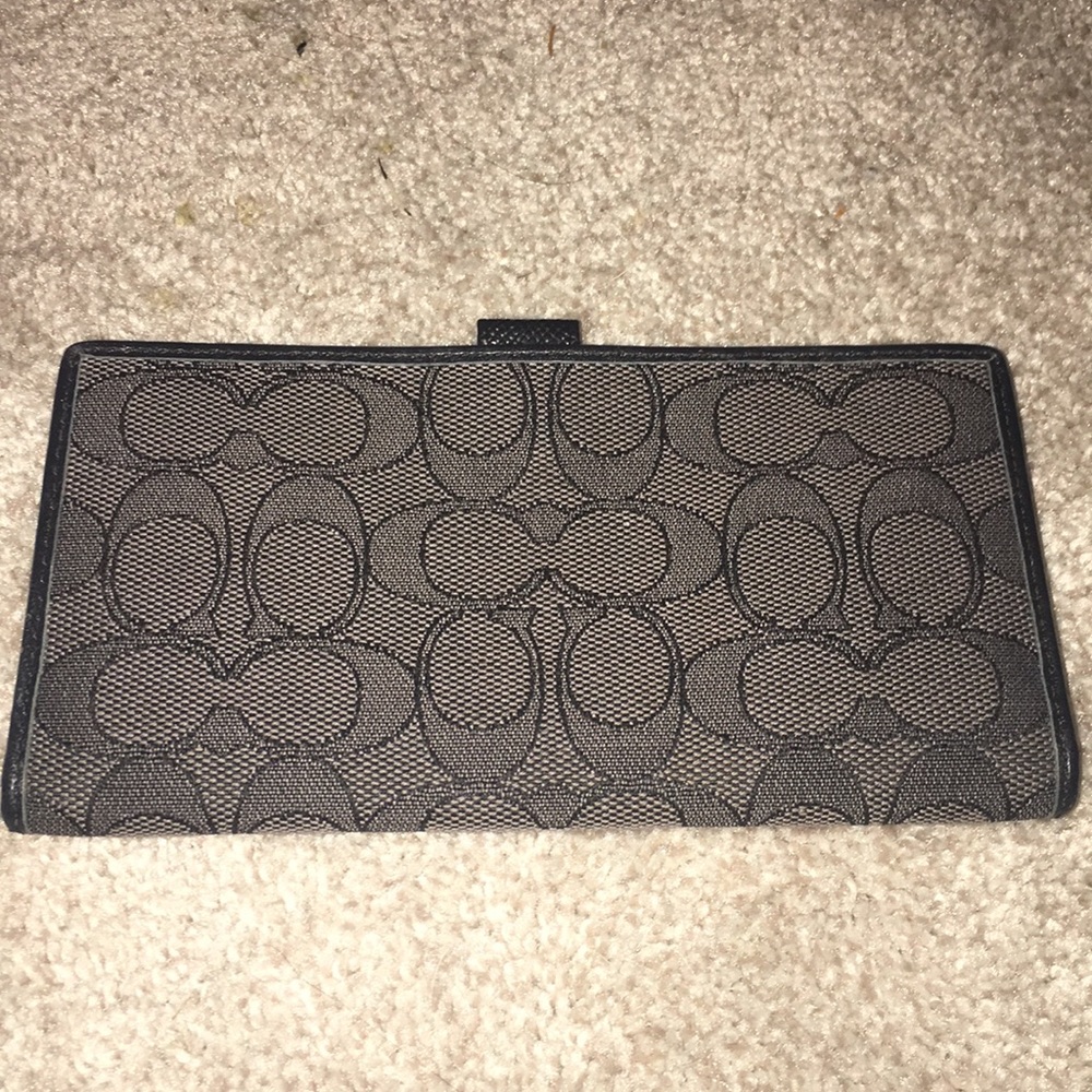 Coach cash/check book